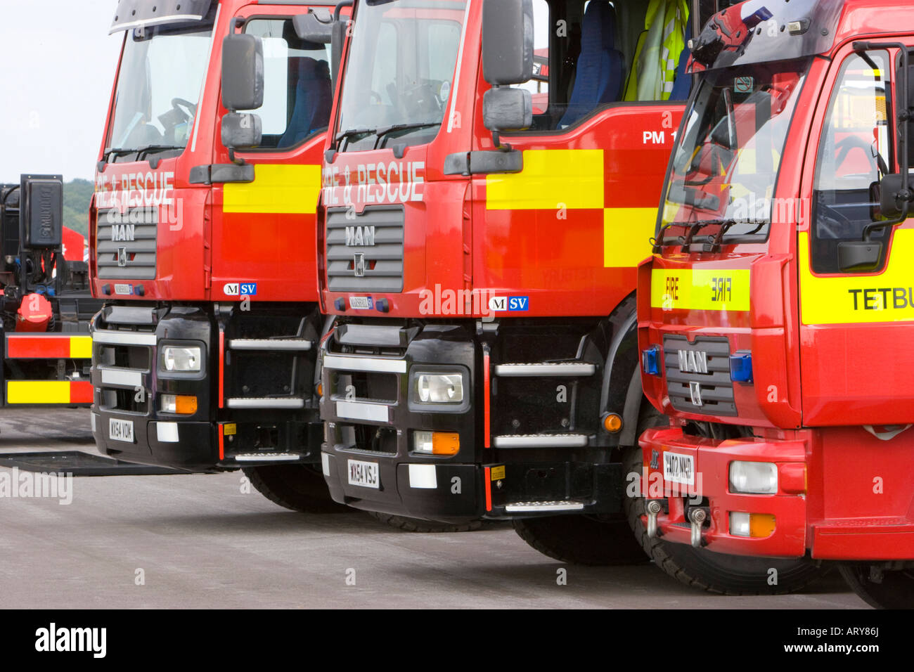 Tre motori Fire parcheggiato di fianco a ciascun altro Foto Stock