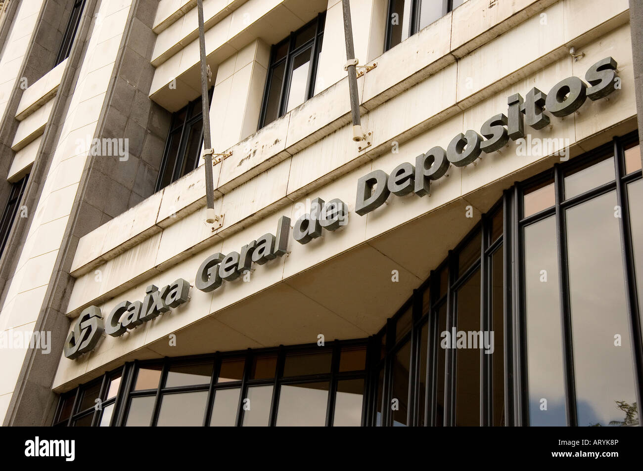 Caixa Geral de Depositos segno sulla Banca edificio Funchal Madeira Portogallo Europa dell'UE Foto Stock