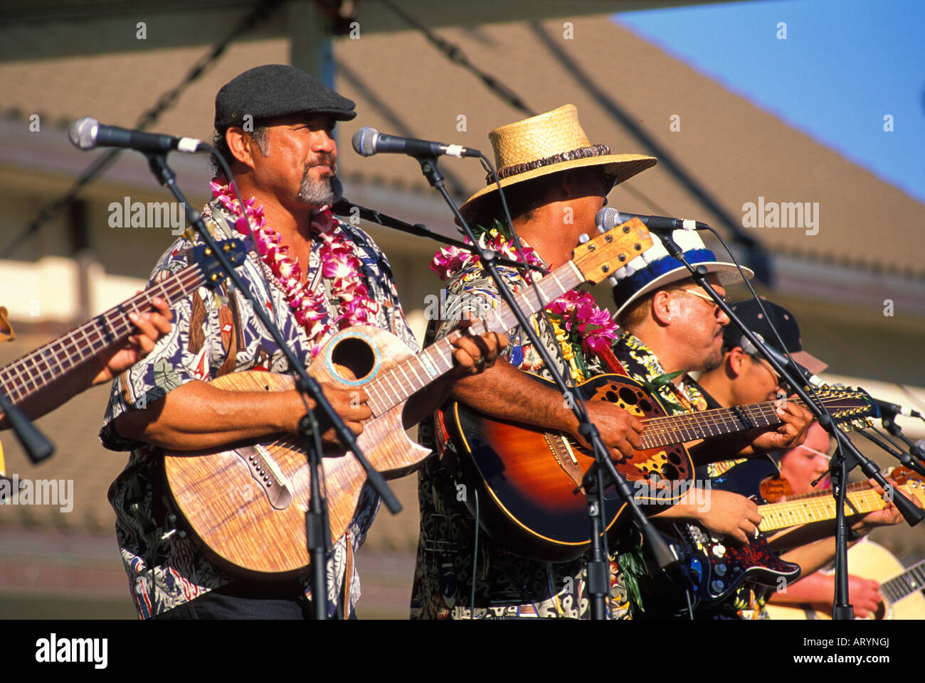 Concerto su Alexander & Baldwin anfiteatro con Hawaiian e visitando i musicisti a Maui centro artistico e culturale in Kahului Foto Stock