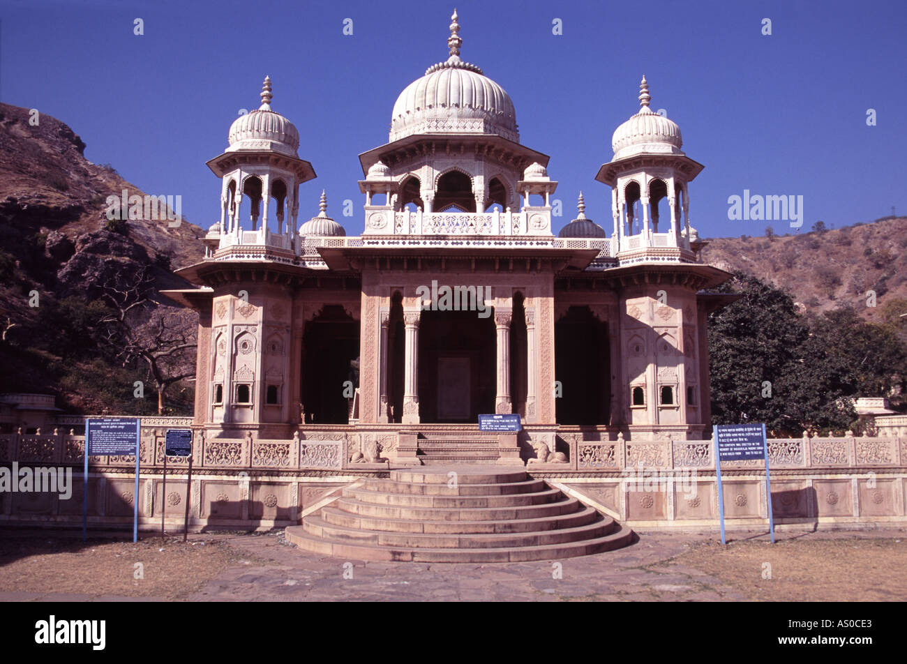 Royal Gaitor cenotafio del Maharaja di Jaipur Jaipur India Rajasthan Foto Stock