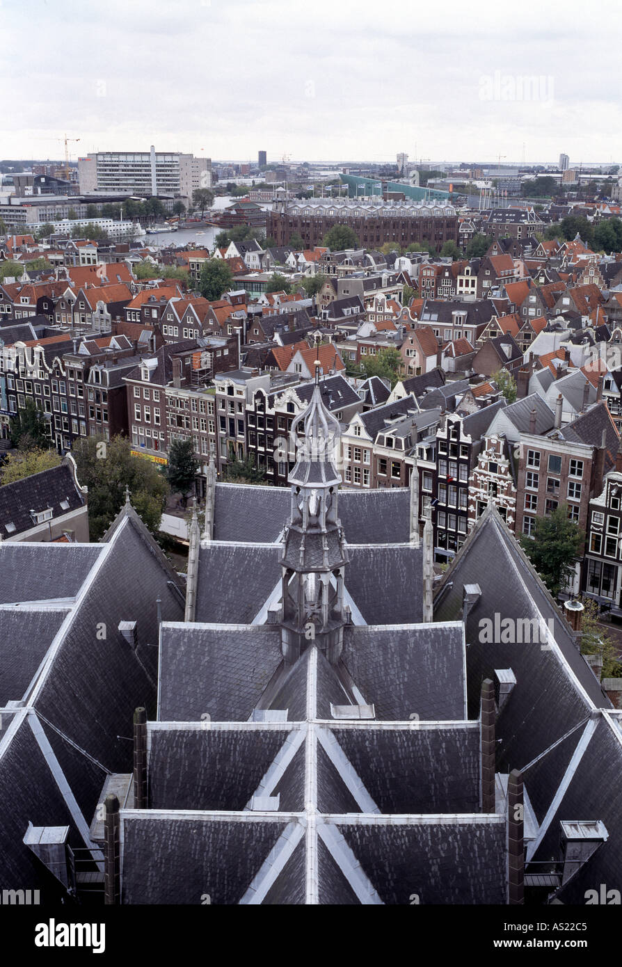 Amsterdam e Oude Kerk, Blick vom Turm Richtung Westen Foto Stock