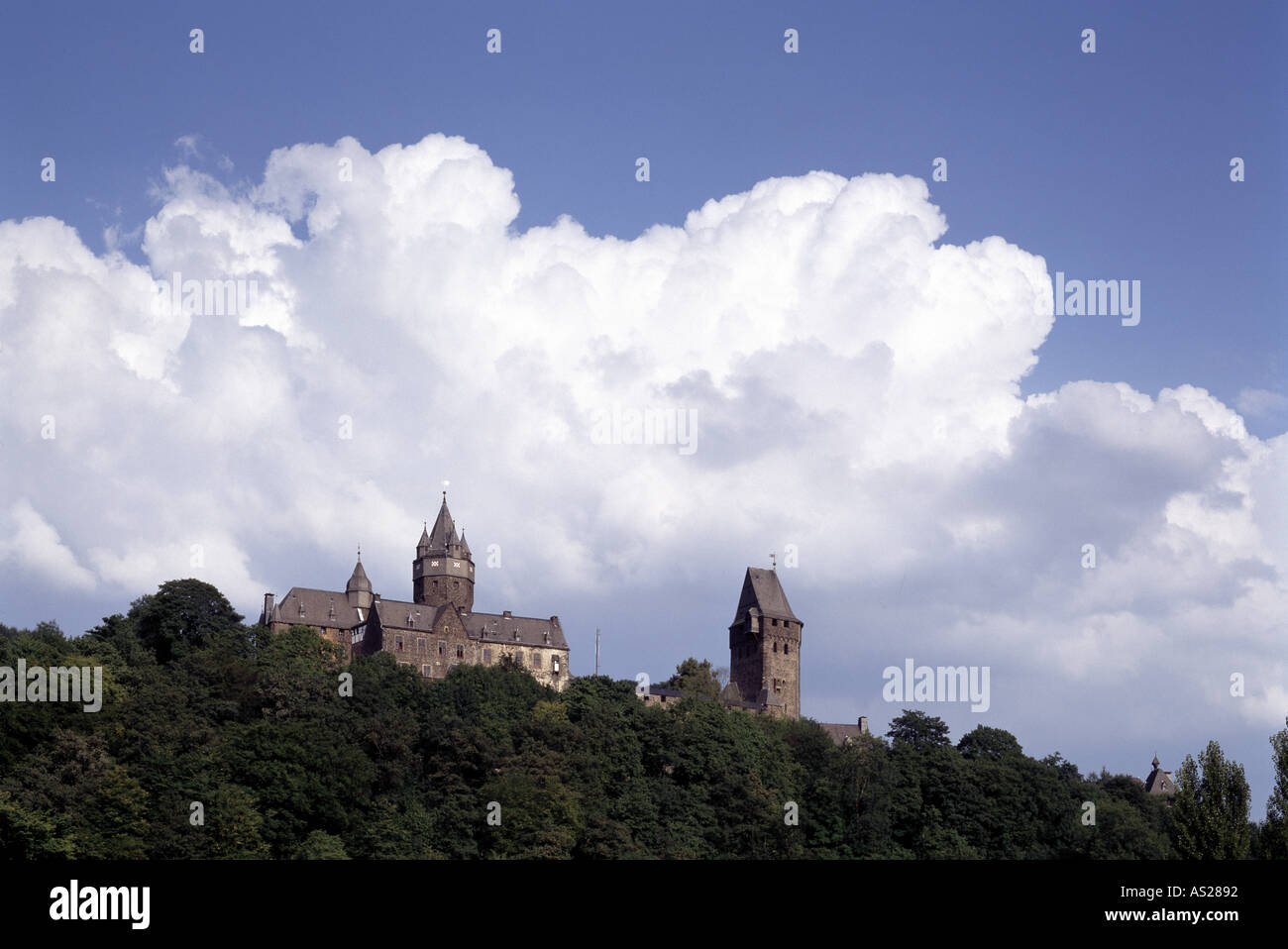 Altena, Burg, Blick von Westen Foto Stock