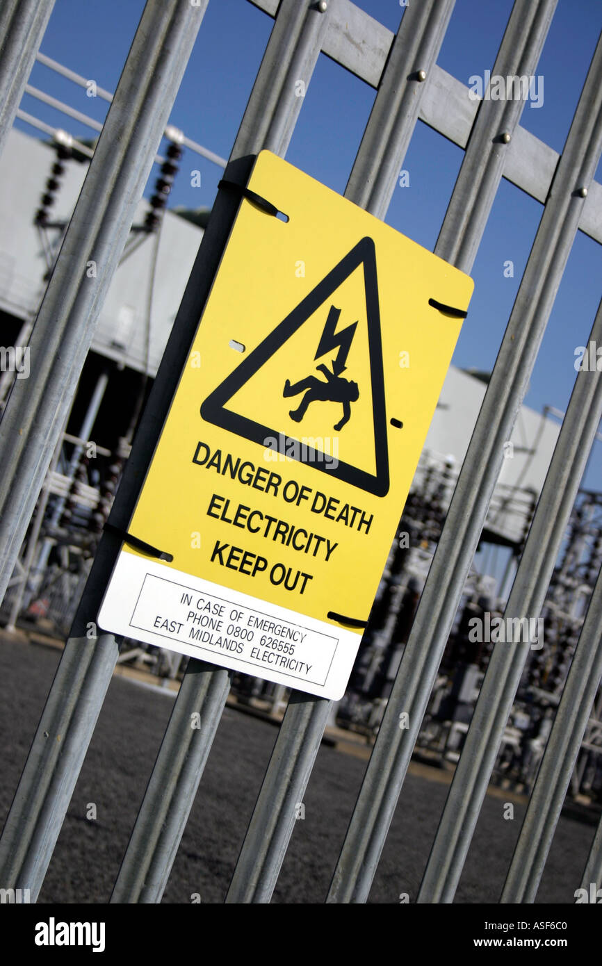 Pericolo di morte segno Centrale elettrica a gas Corby Northamptonshire Inghilterra Foto Stock