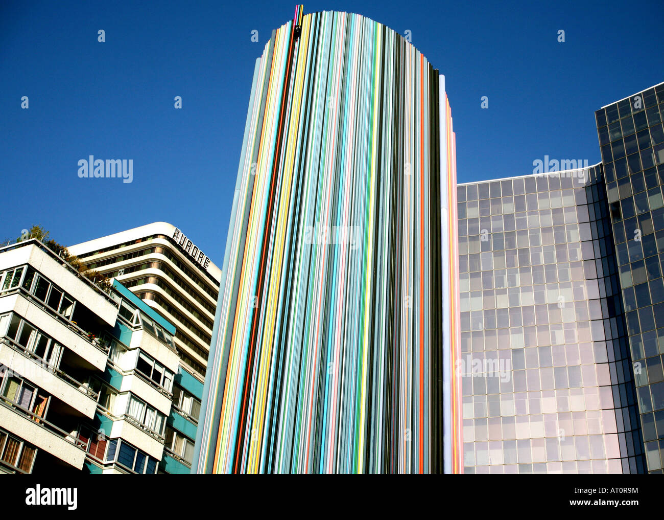 Colorati edifici alti a La Defense Parigi Foto Stock