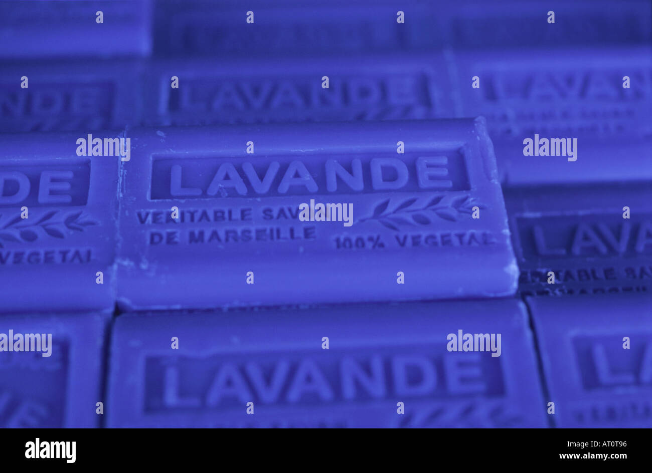 Blocchi di sapone di lavanda prodotto tipico della Provenza Francia Foto Stock