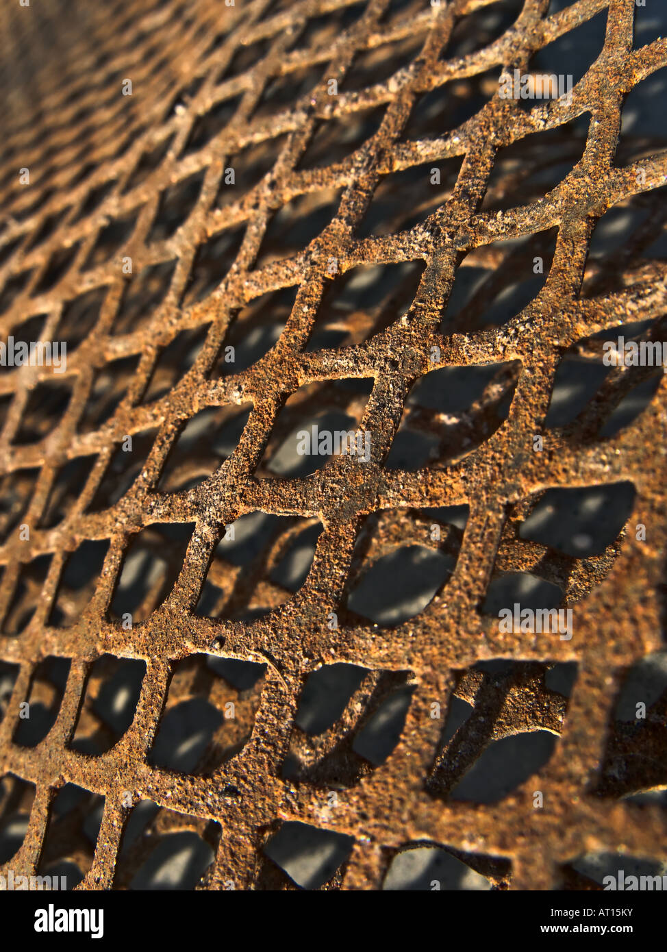 Vecchie e arrugginite griglia metallica texture di sfondo Foto Stock