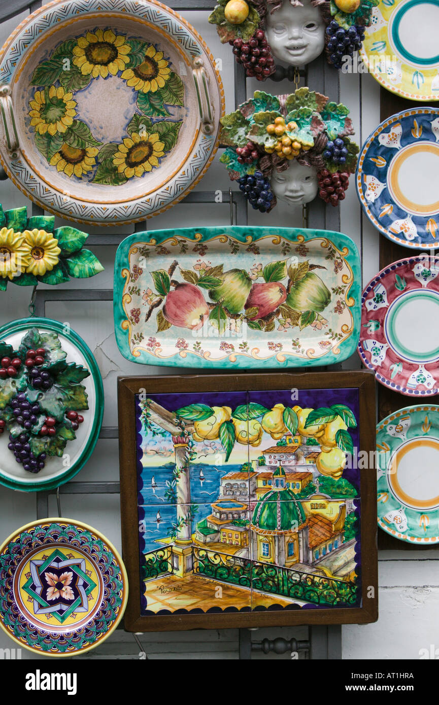 L'Europa, Italia, Campania (Costiera Amalfitana) POSITANO: Ceramica Negozio di souvenir Foto Stock