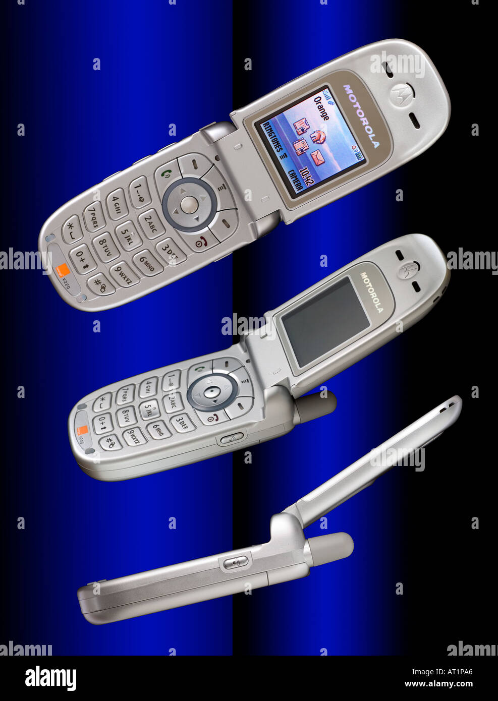 Motorola Flip phone che mostra tre viste Foto Stock