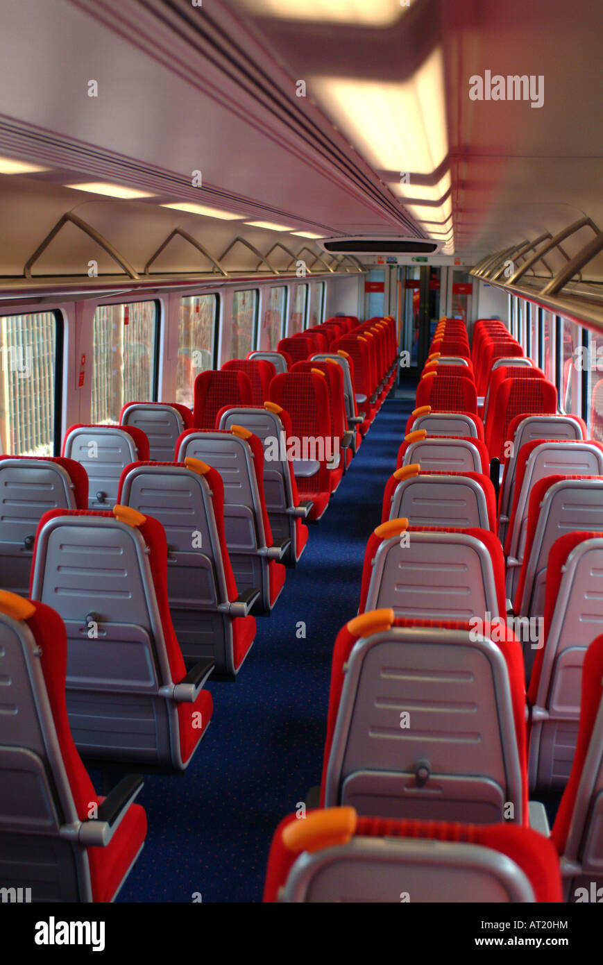Il nuovo treno vuoto vano, Foto Stock
