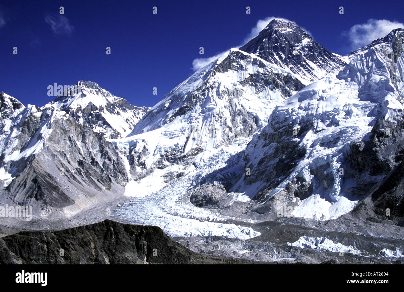 Everest e il ghiacciaio Khumbu da Kala Patar nella regione dell Everest dell'Himalaya, Nepal Foto Stock
