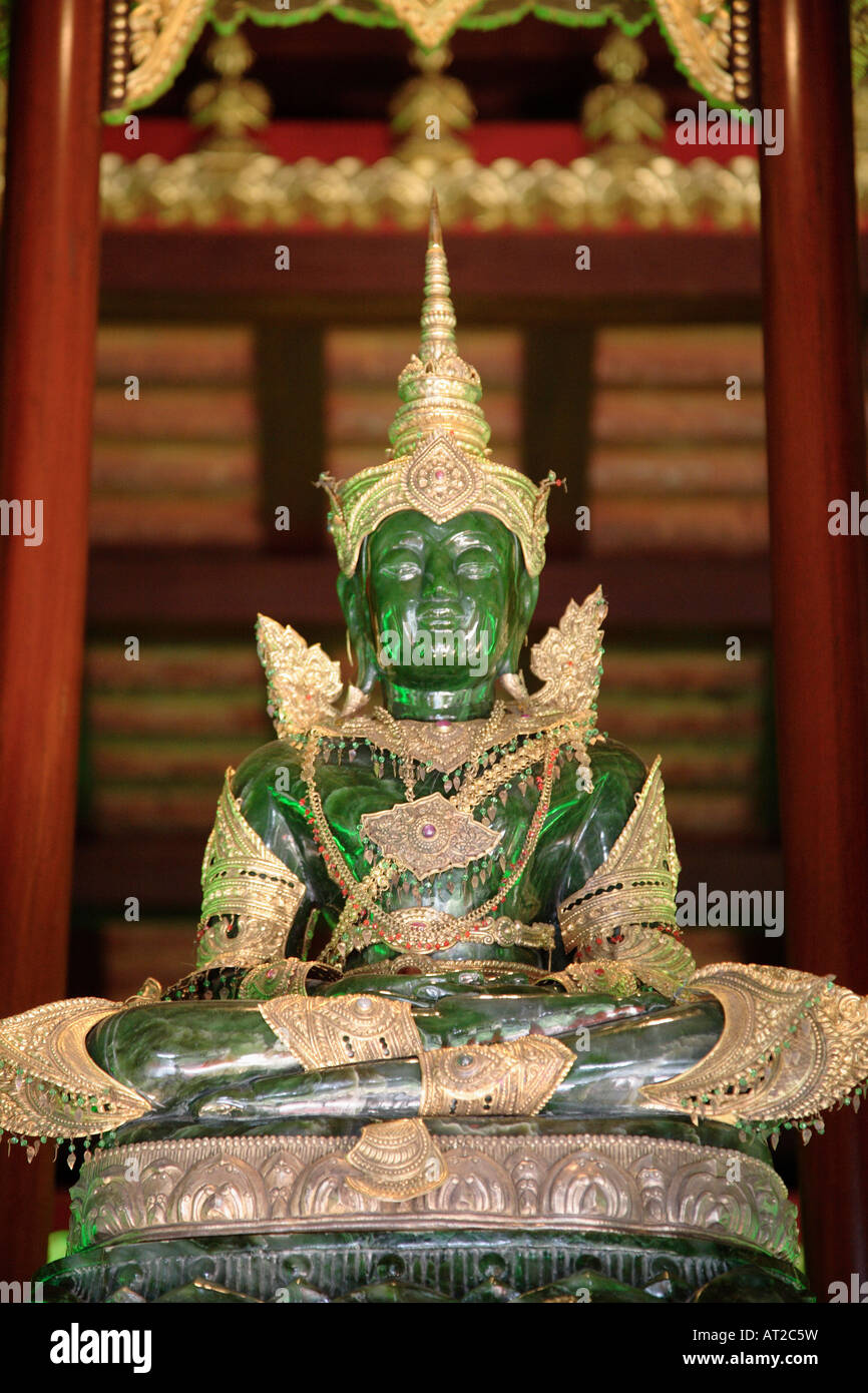 Thailandia Chiang Rai Wat Phra Kaew il Buddha di Smeraldo Foto Stock