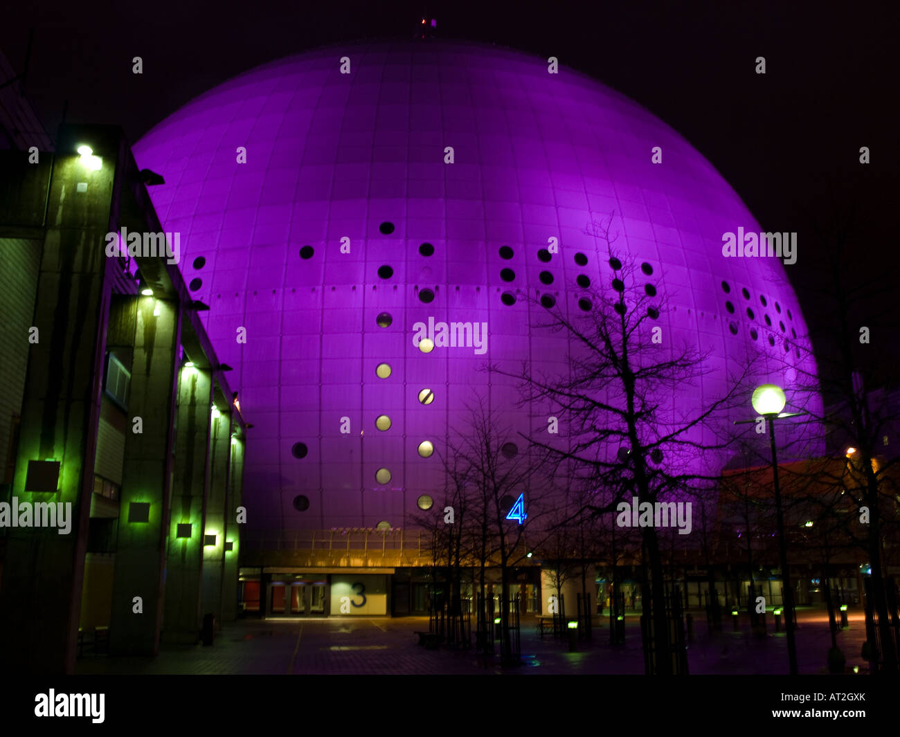 Globen, Stoccolma. Globen Arena di notte. Foto Stock
