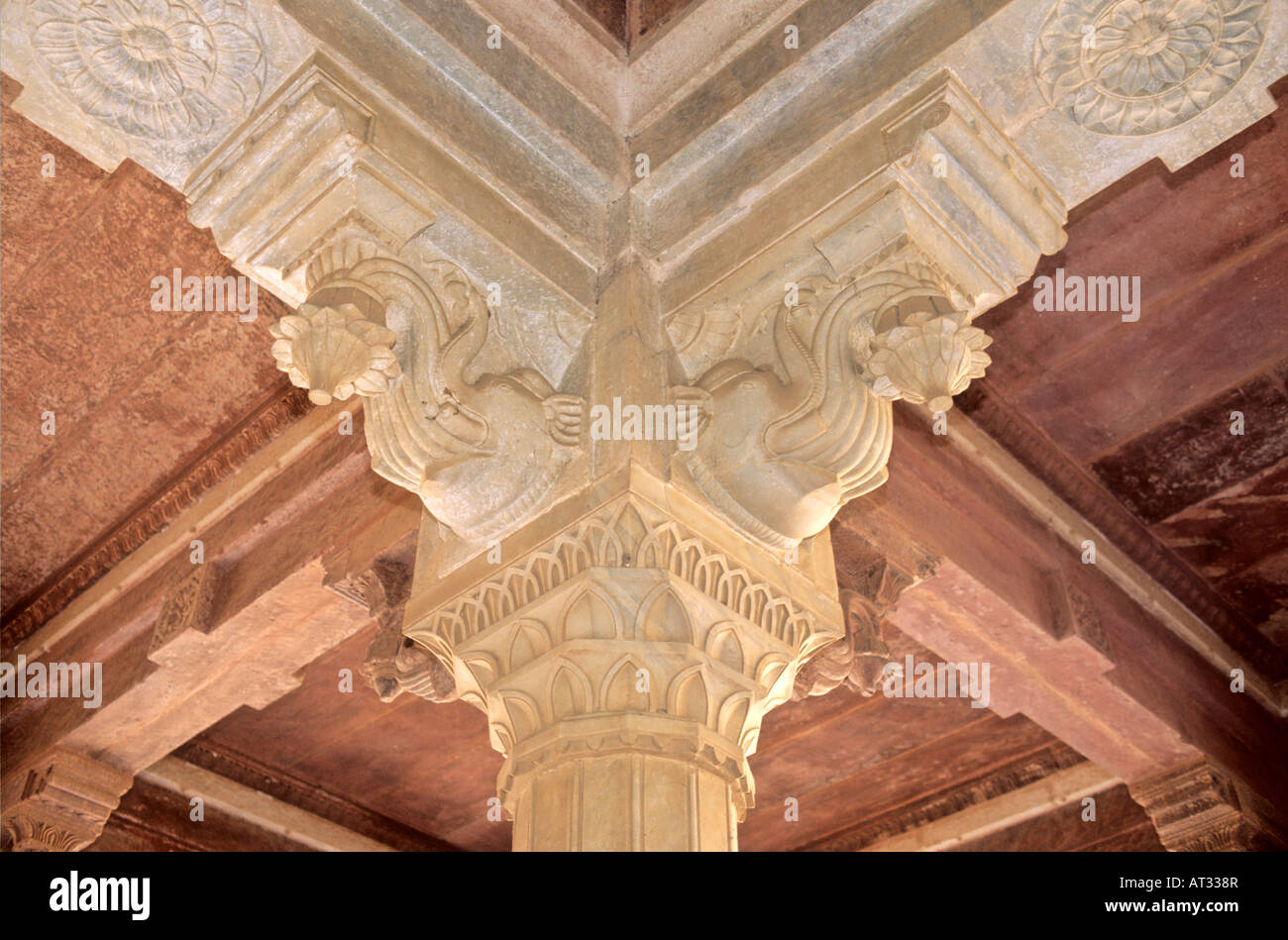 Uno dei quattro cortili principali di Amber Palace, Amer vicino Jaipur IN Foto Stock