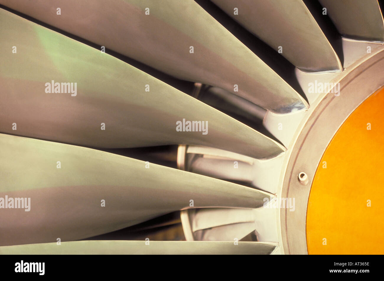Close up dettaglio di aeromobili jet le pale della turbina durante la fabbricazione in stabilimento NEL REGNO UNITO Foto Stock