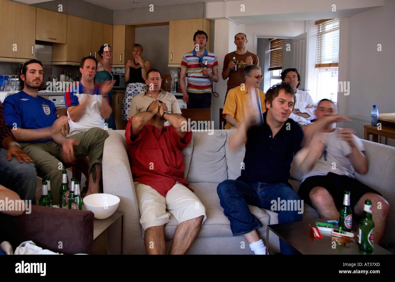 Tifosi inglesi guardando Inghilterra vs Paraguay, Coppa del Mondo 2006 Foto Stock