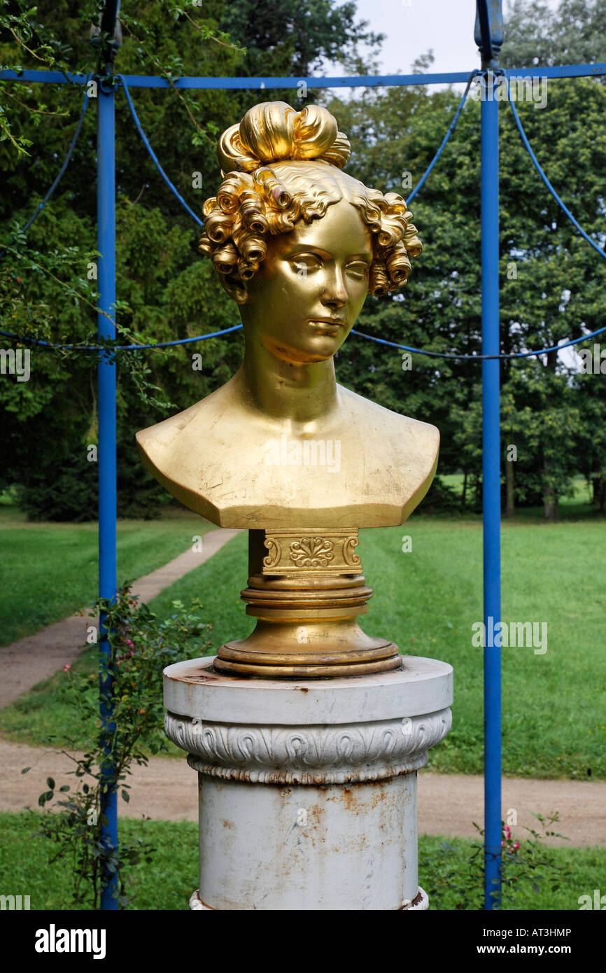 Cottbus, Schloßpark Branitz, Pleasureground, Büste von Henriette Sonntag Foto Stock