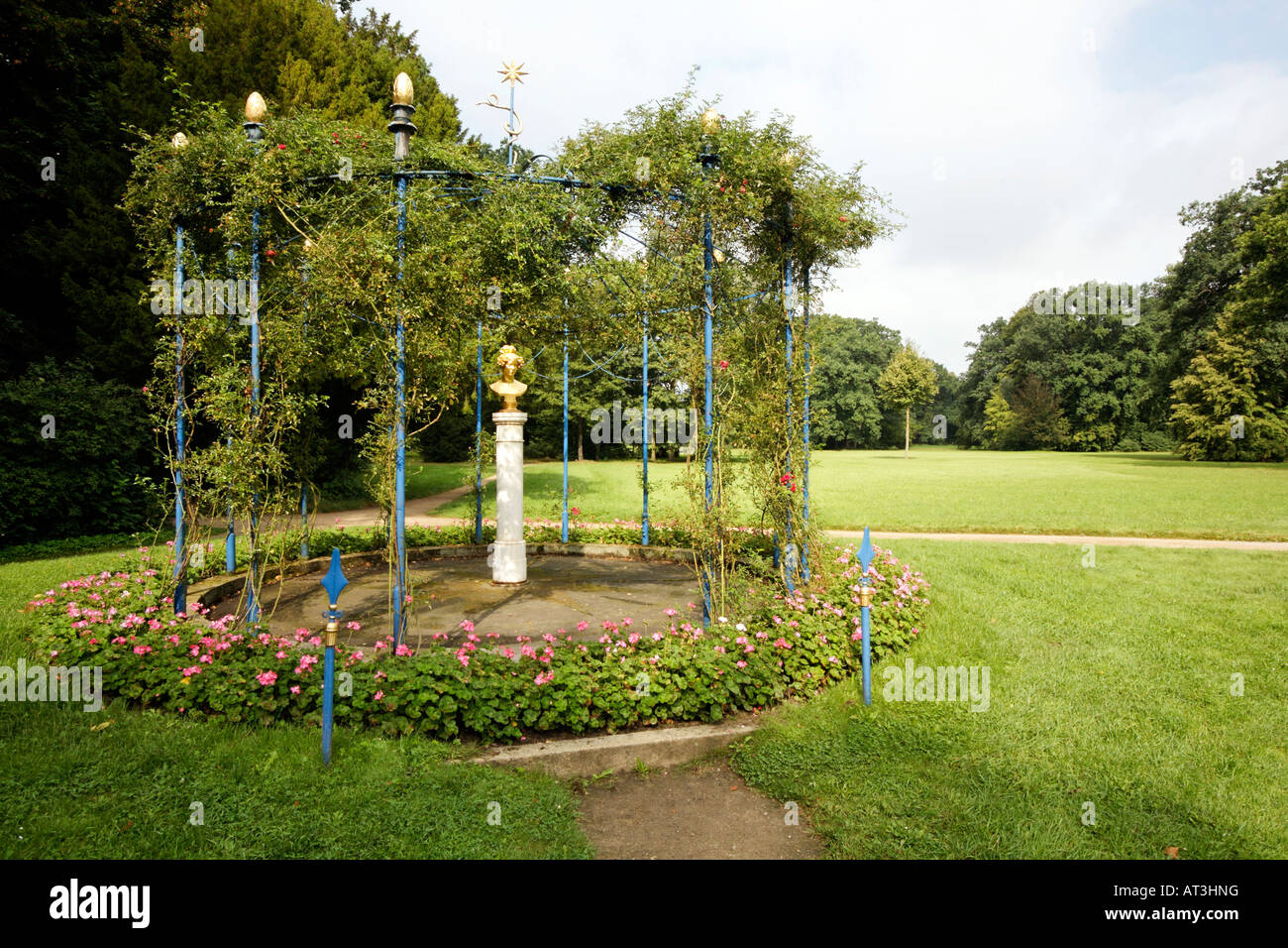 Cottbus, Schloßpark Branitz, Pleasureground, Büste von Henriette Sonntag Foto Stock