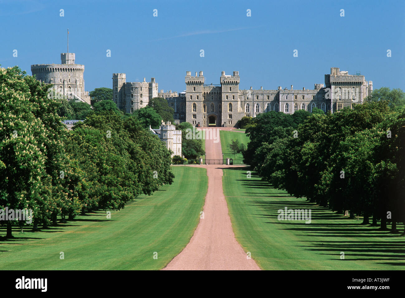 Il Castello di Windsor e dalla lunga passeggiata, Berkshire, Inghilterra, Regno Unito Foto Stock