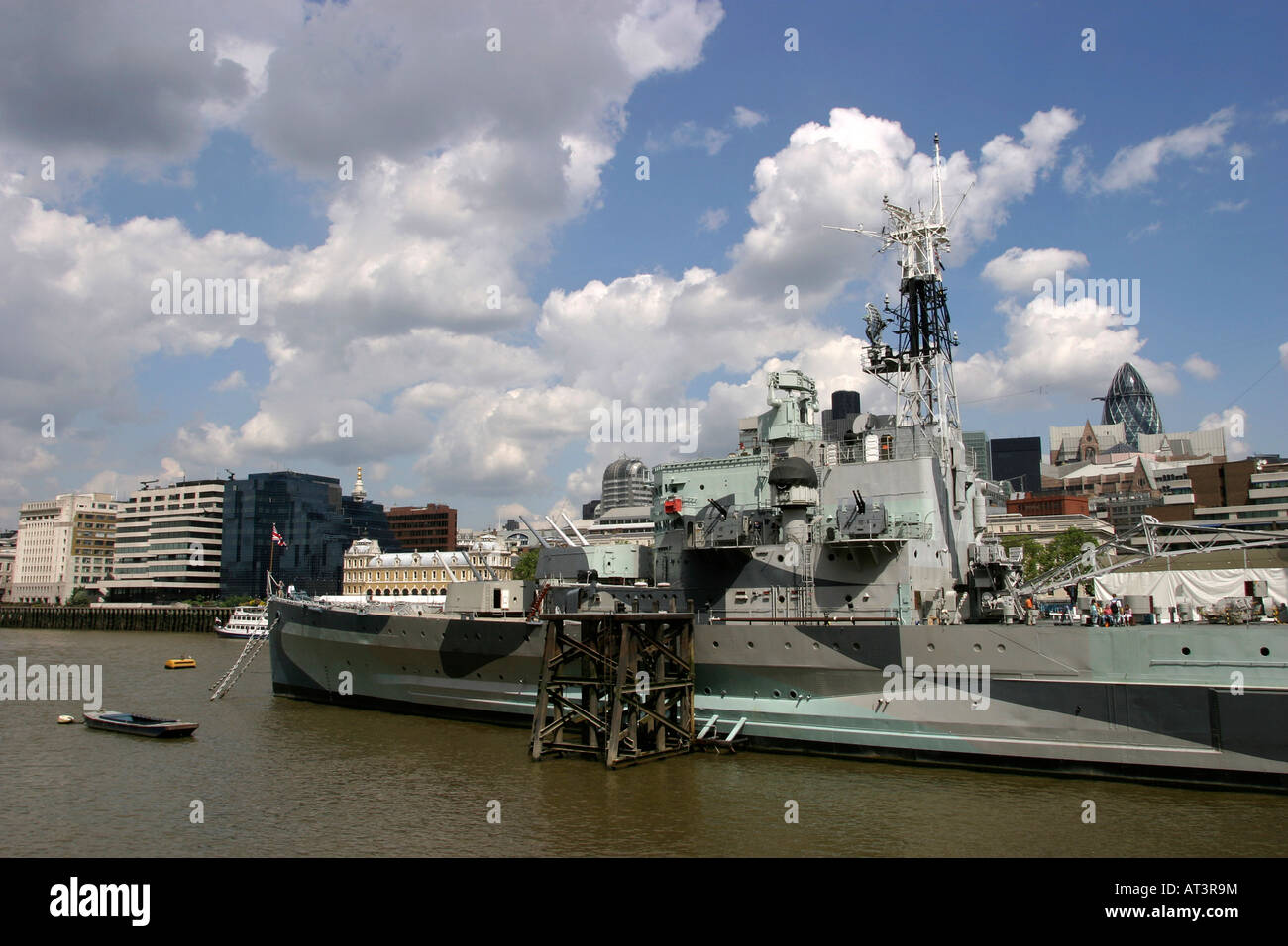 UK London HMS Belfast sul Fiume Tamigi Foto Stock