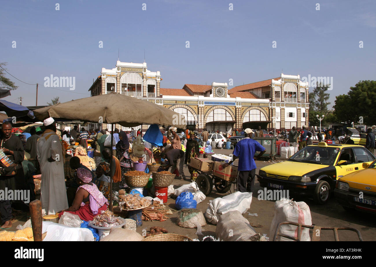 Senegalese Dakar Stazione Centrale e mercato Foto Stock