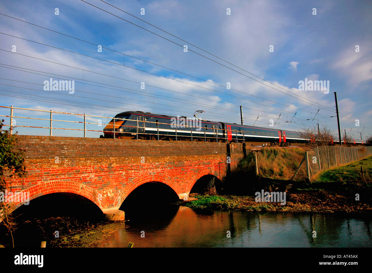 91105 National Express elettrico treno HST Tallington Lincolnshire England Regno Unito Foto Stock