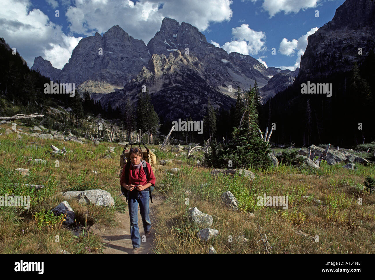 BACKCOUNTRY escursionista in Grand Tetons parco nazionale istituito 1929 WYOMING Foto Stock