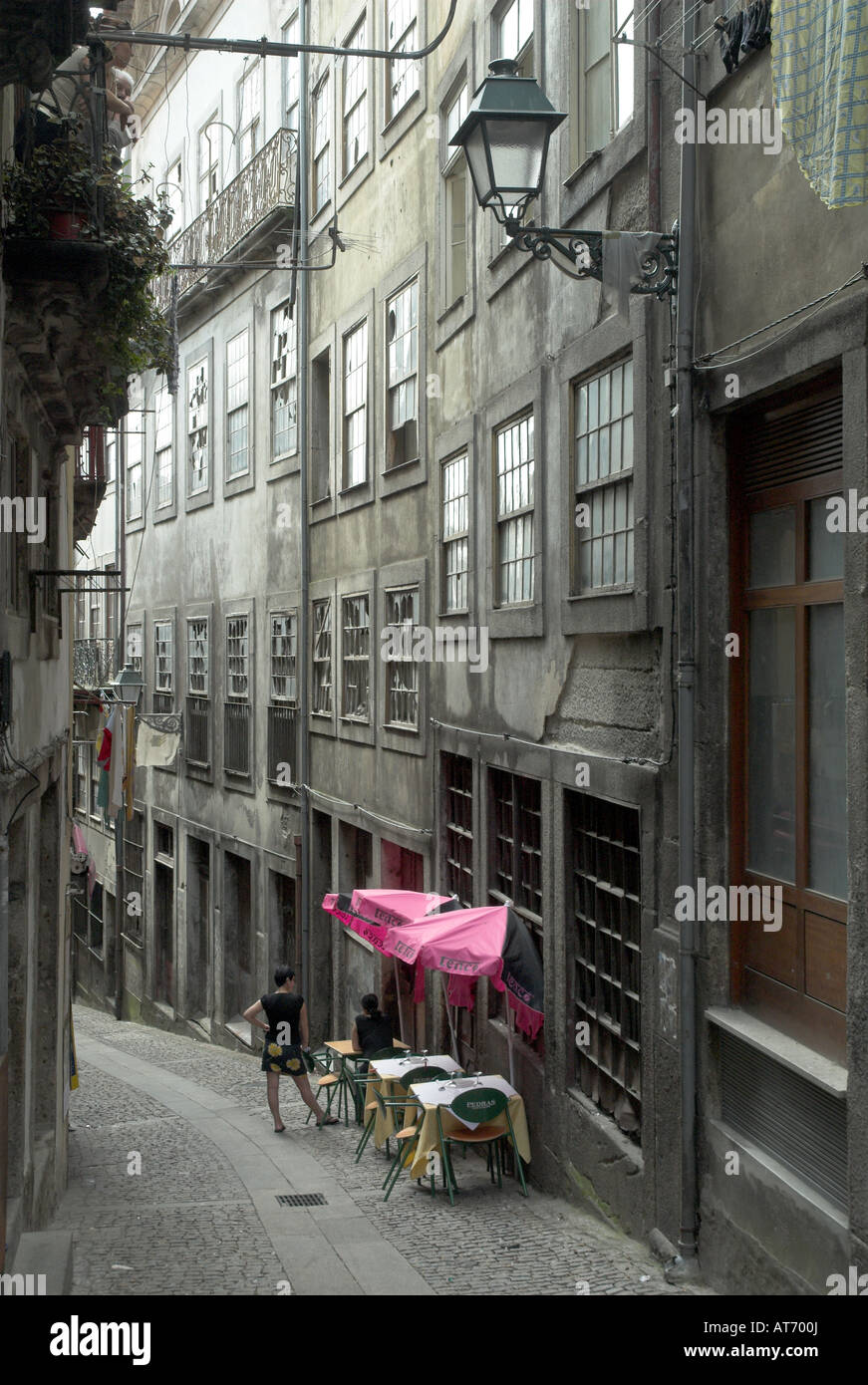 Vicolo della Ribeira area di Porto, Portogallo Foto Stock