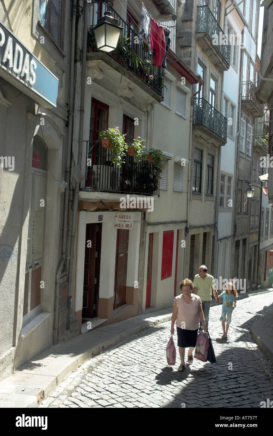 Vicolo della Ribeira area di Porto, Portogallo Foto Stock