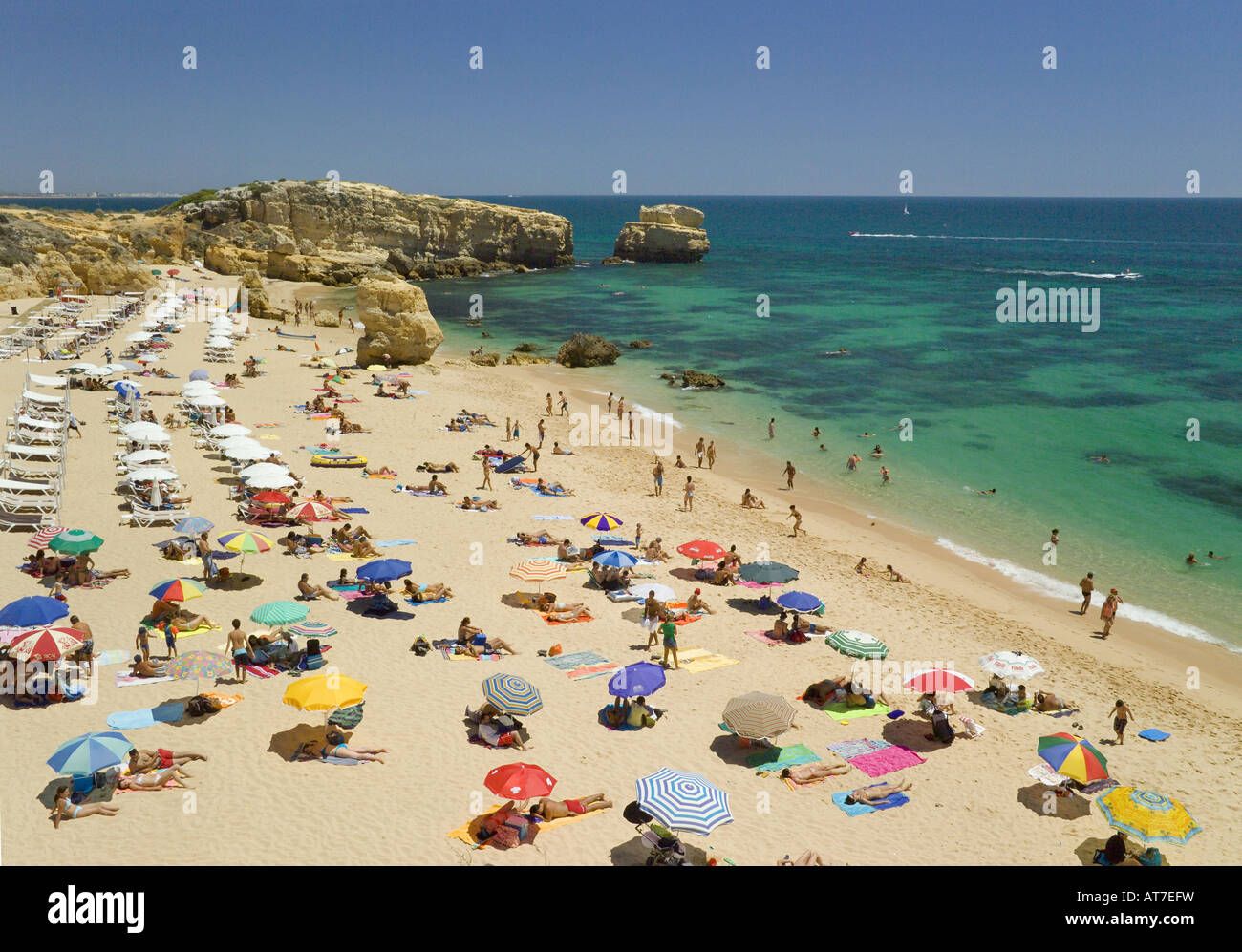 Il Portogallo Algarve Sao Rafael beach a metà estate Foto Stock