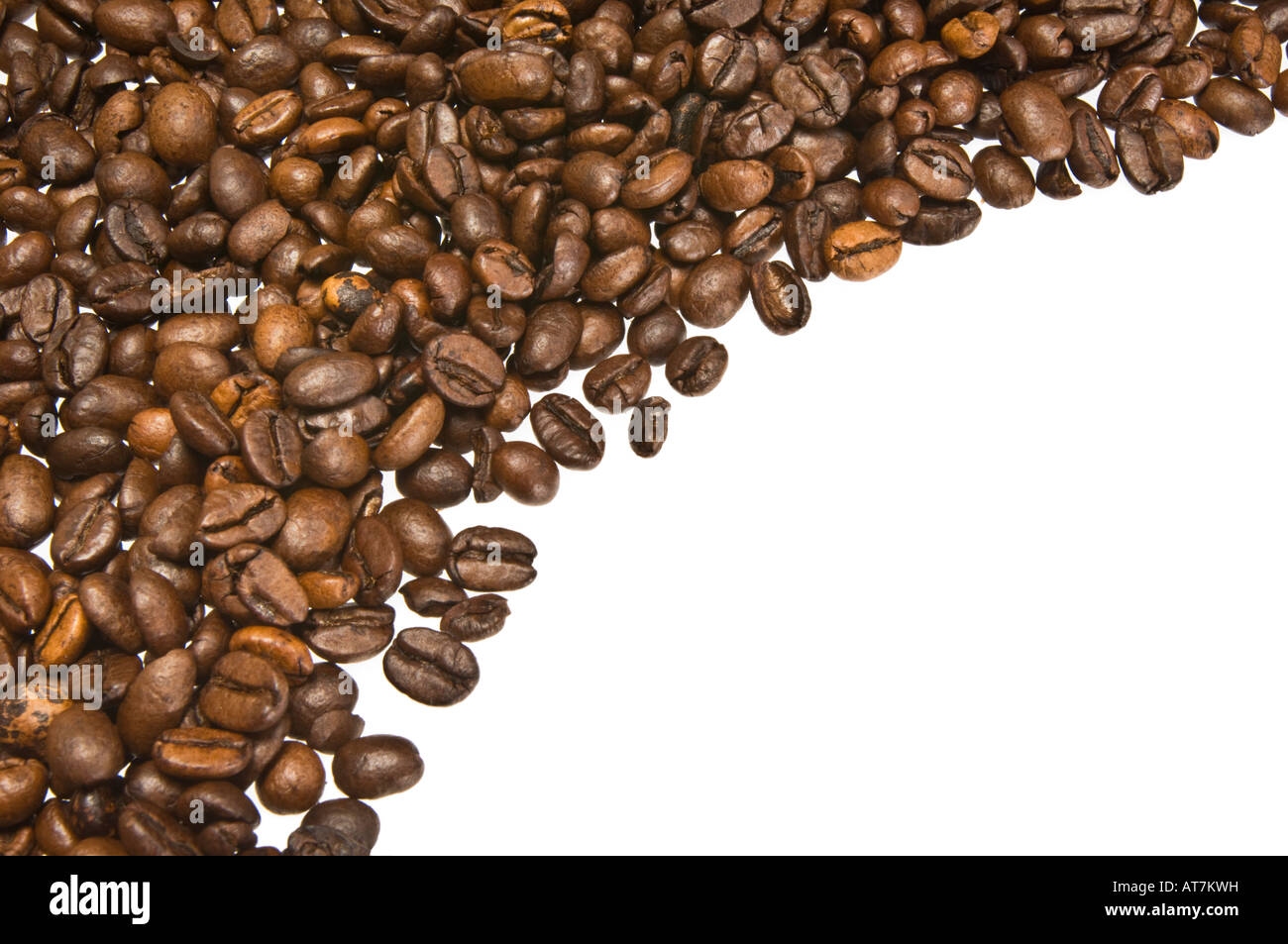 L'espresso piccoli chicchi di caffè coffeebeans intaglio molto pila mazzetto accumulo di heap makro macro close up closeup Foto Stock