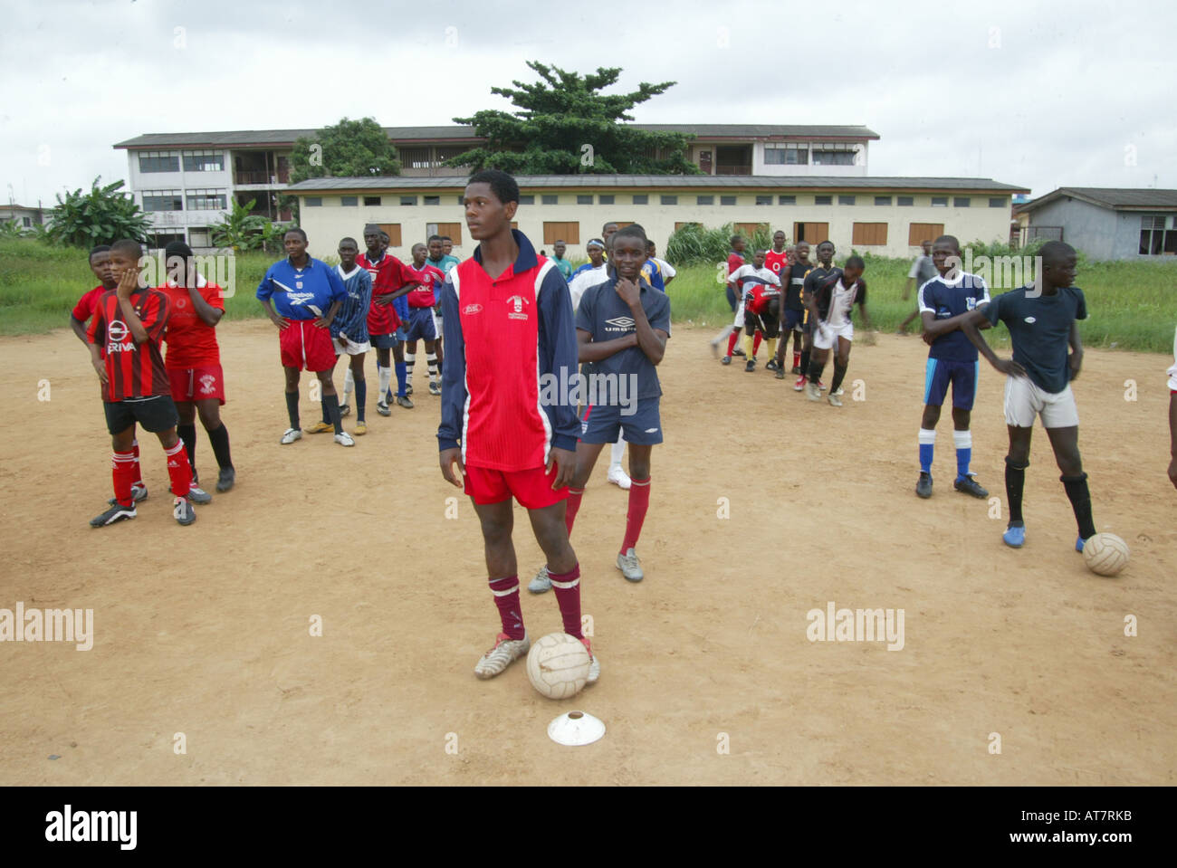 In Lagos molti giovani talenti del calcio vuole aderire all'organizzazione gatti. Il loro obiettivo è quello di raggiungere la nazionale di calcio Foto Stock