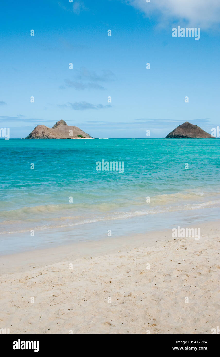 Il Mokulua isole al largo della costa della Kailua, Oahu, Hawaii Foto Stock