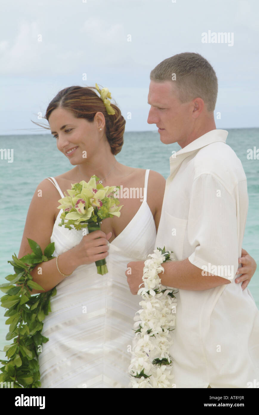 Matrimonio Sulla Spiaggia Alle Hawaii Foto Immagine Stock