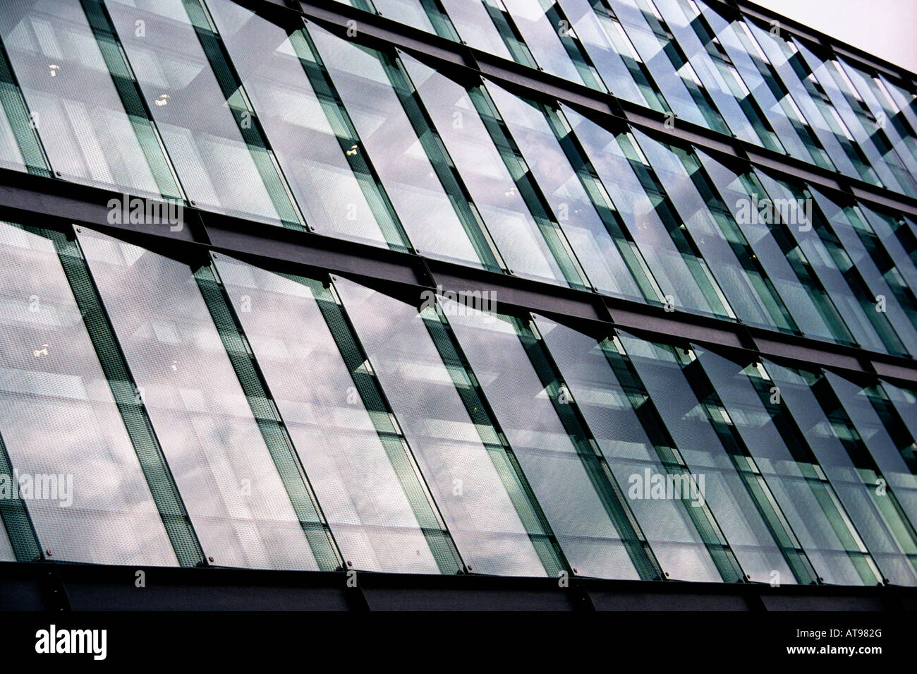 Dettaglio dell'Esercito della Salvezza Headquarters Building a Londra Foto Stock