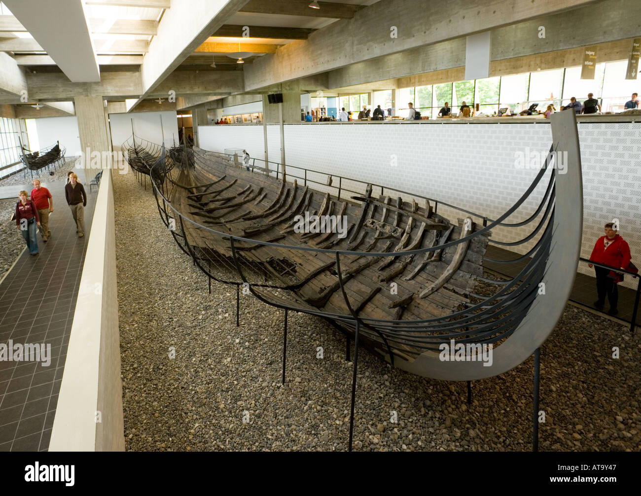 Roskilde Danimarca conservati e barca ricostruito nel Museo della Nave Vichinga Foto Stock