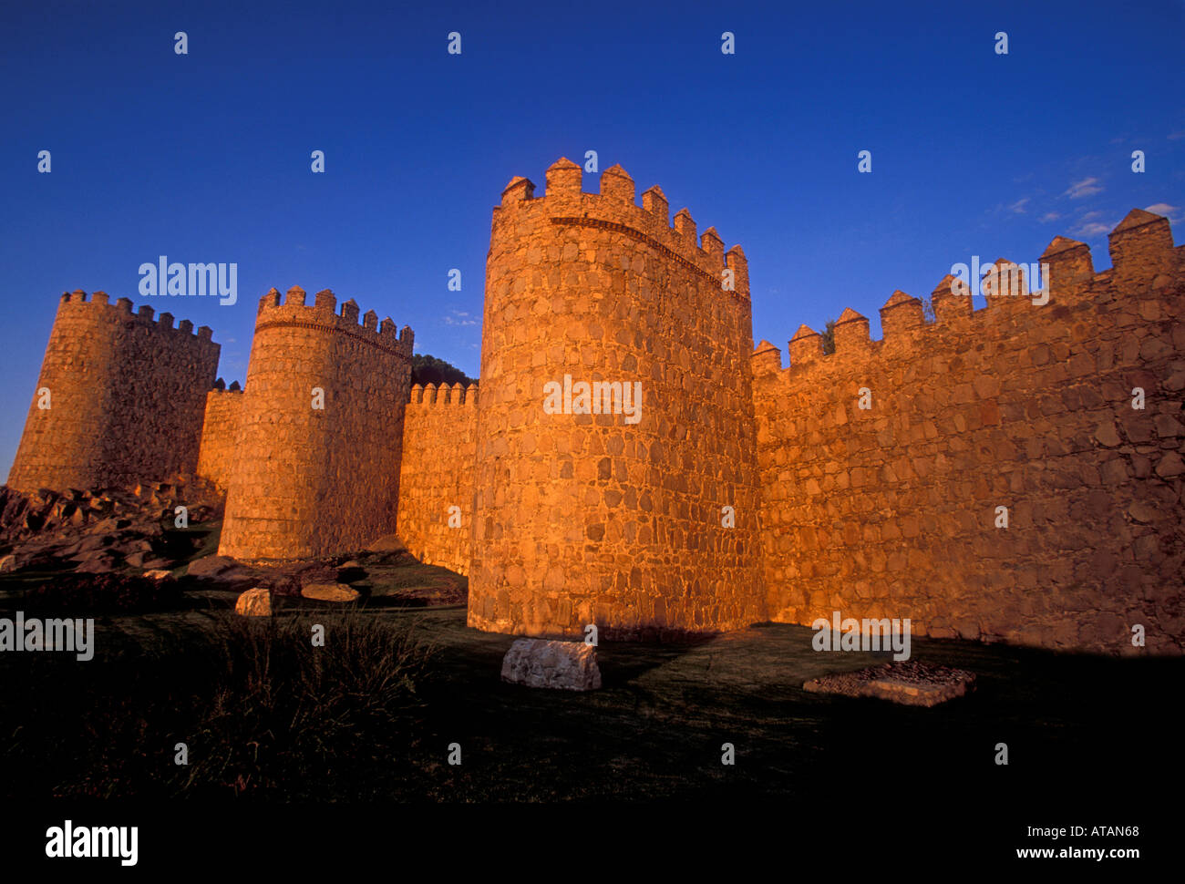 Torri e torrette, mura di Avila, medievale città murata, città di Avila, provincia di Avila, Castiglia e Leon, Spagna, Europa Foto Stock