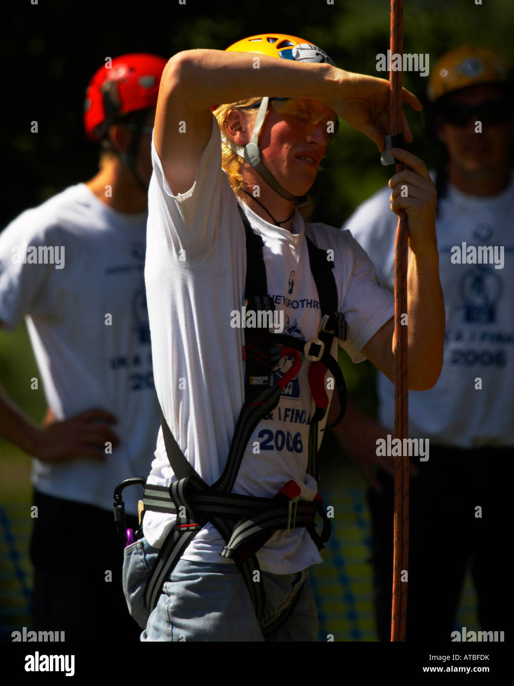Albero maschio concorrente di arrampicata Foto Stock