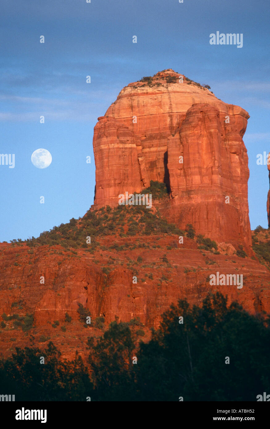 Castle Rock sorgere della Luna Sedona in Arizona Foto Stock