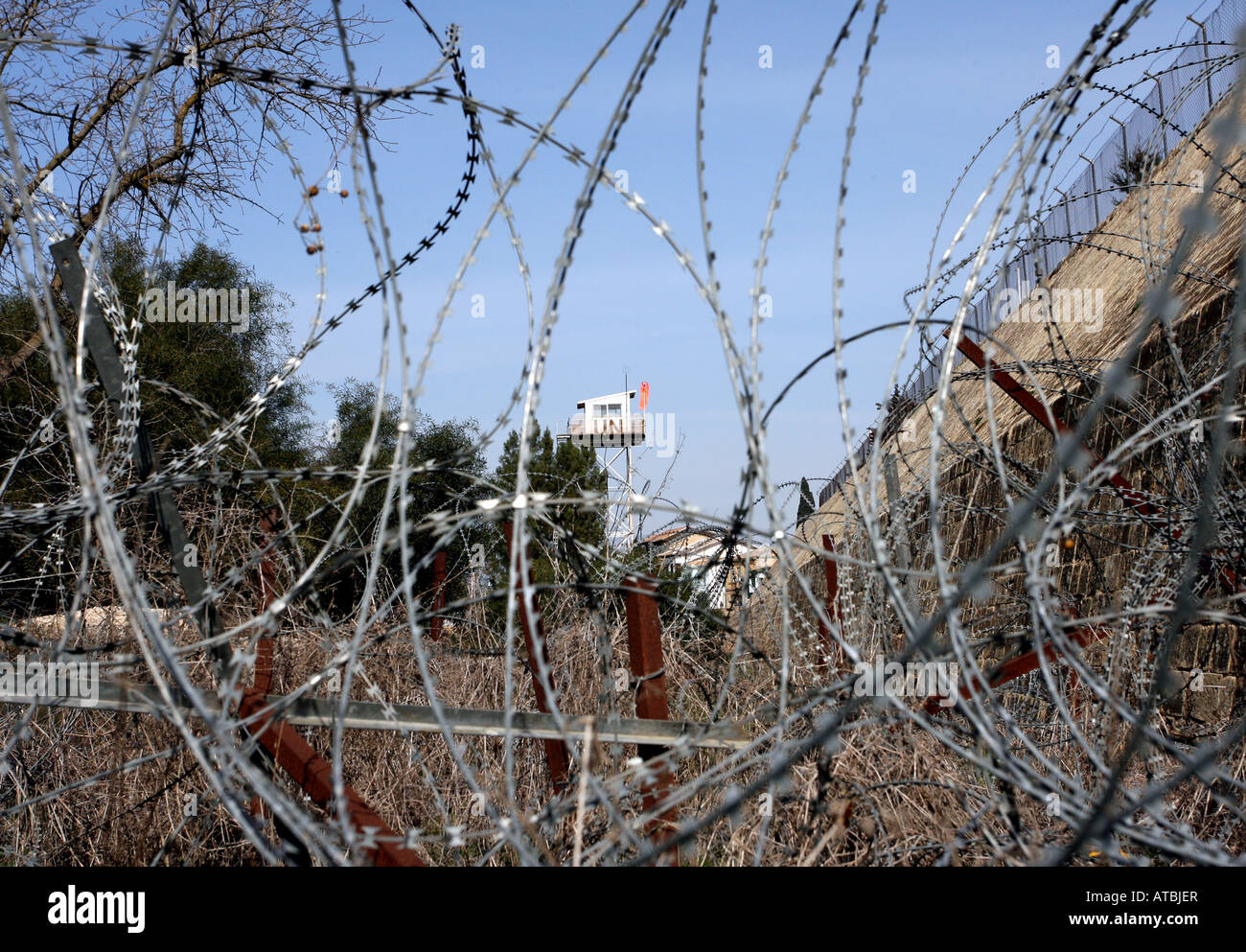 Un ONU abbandonati posto di frontiera al Ledra Palace checkpoint Nicosia Cipro Foto Stock