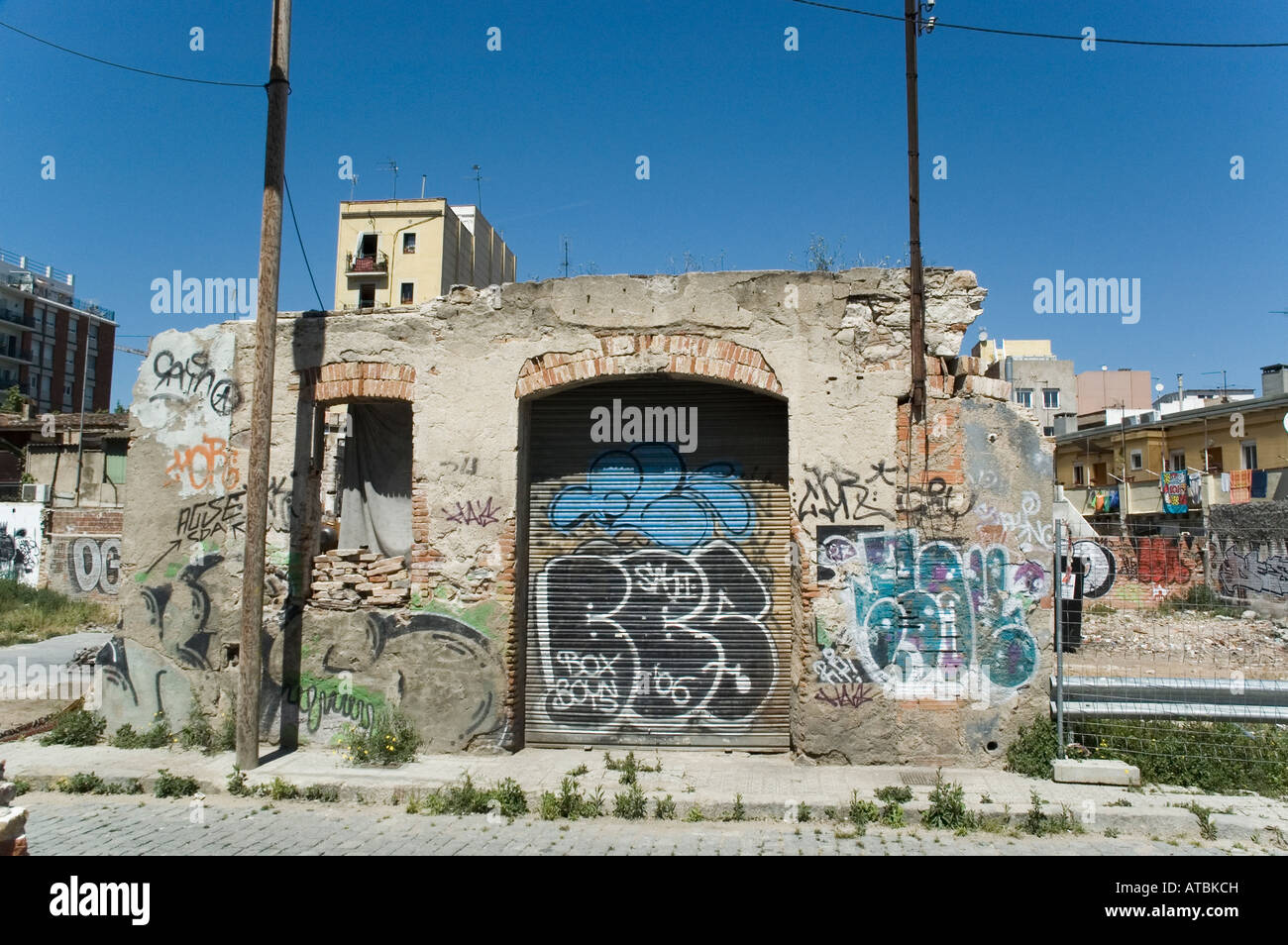 Le vecchie case in Poblenou, vecchio distretto industriale, Barcellona, in Catalogna, Spagna Foto Stock