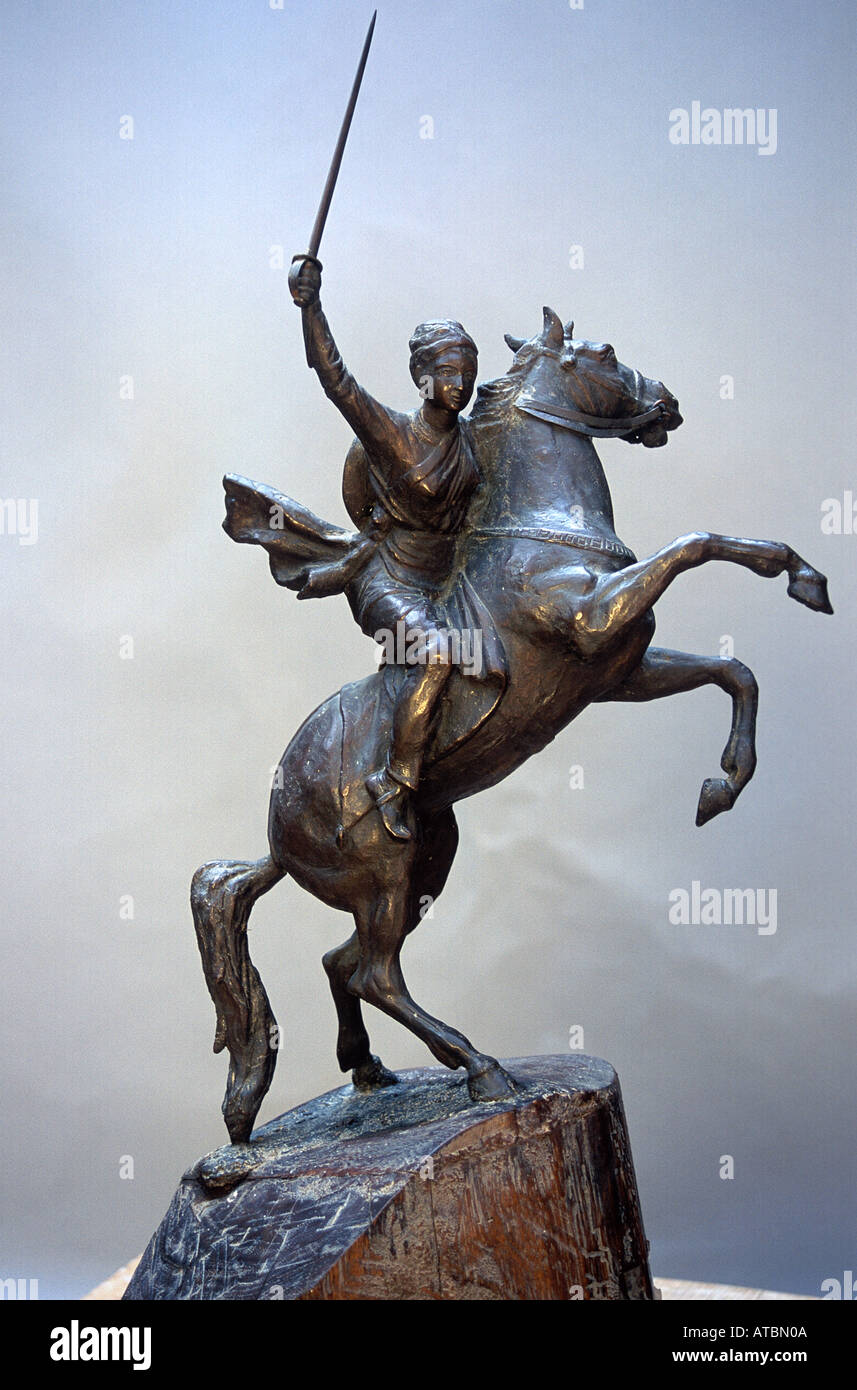 Statua in metallo di bronzo di Rani Laxmibai di Jhansi a cavallo India Asia arte indiana scultura asiatica Lakshmibai Newalkar, Rani di Jhansi Foto Stock