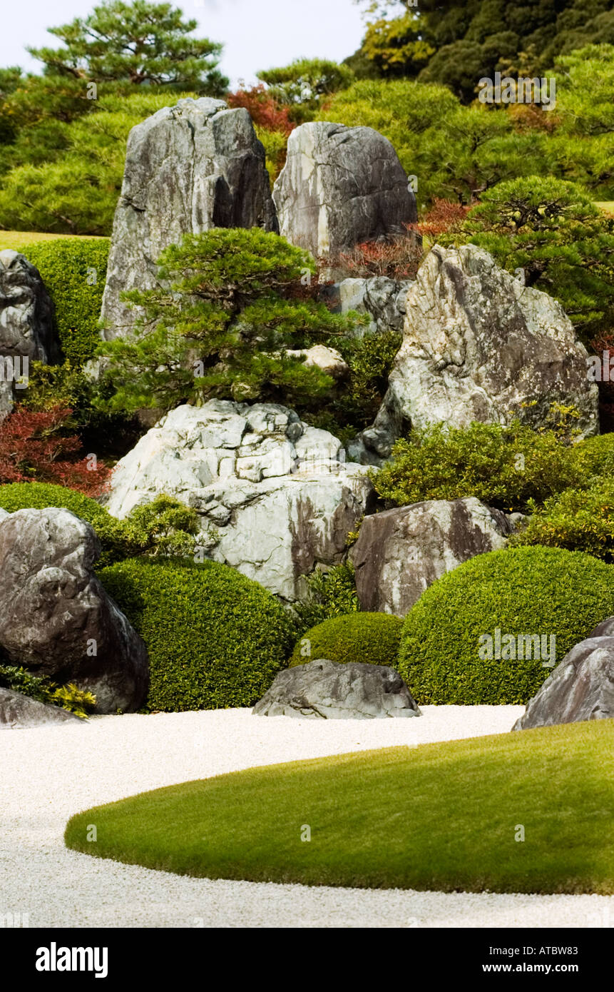 Dettaglio del paesaggio secco giardino alla famosa Adachi Museo di Arte in Giappone Foto Stock