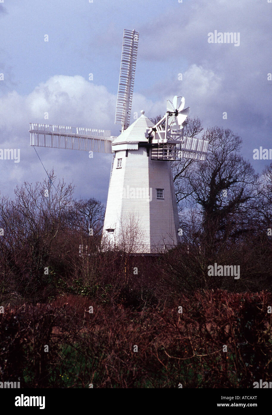 Shipley Windmill vele in legno mulino a vento Sussex England Regno Unito Foto Stock