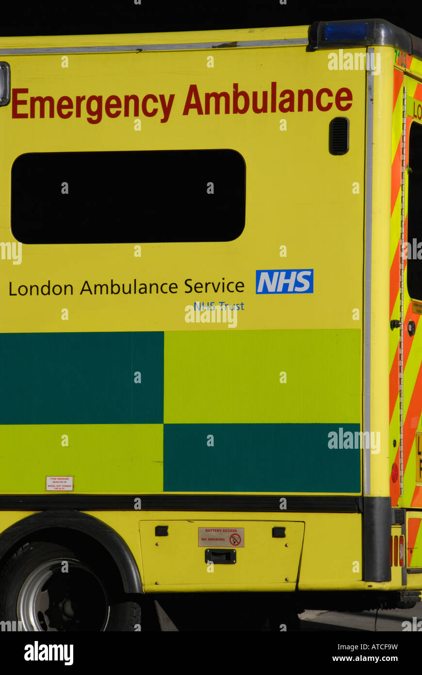 Close up di NHS ambulanza Regno Unito 2008 Foto Stock