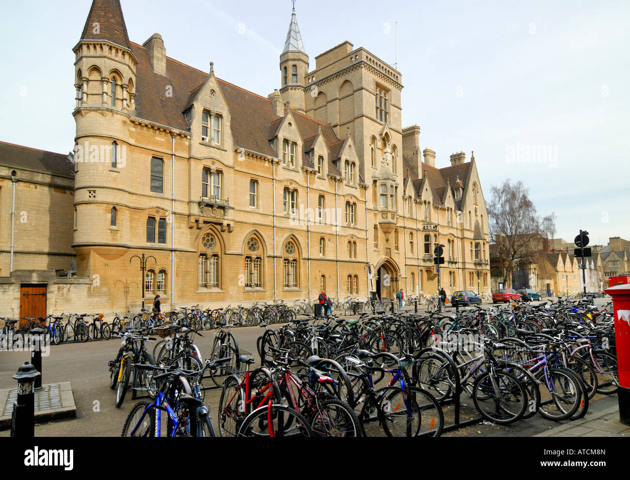 Balliol College di Oxford e biciclette Foto Stock