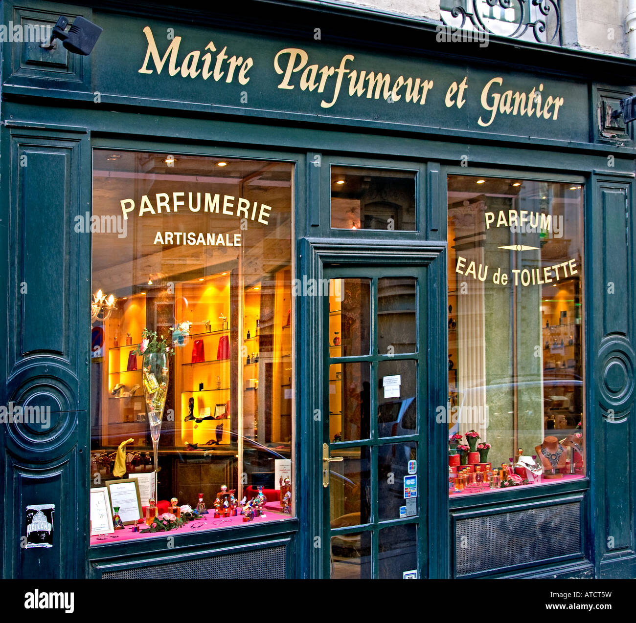 Parigi Maitre Parfumeur et Gantier vicino a Place de Madeleine Parigi luxury Foto Stock
