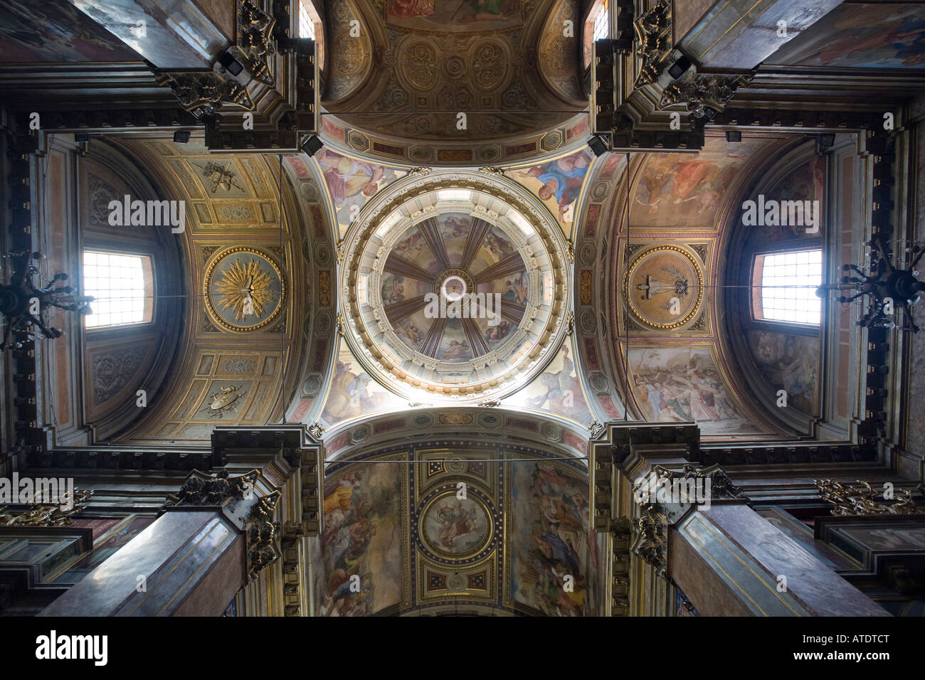 Il soffitto della chiesa di San Rocco, Roma Foto Stock