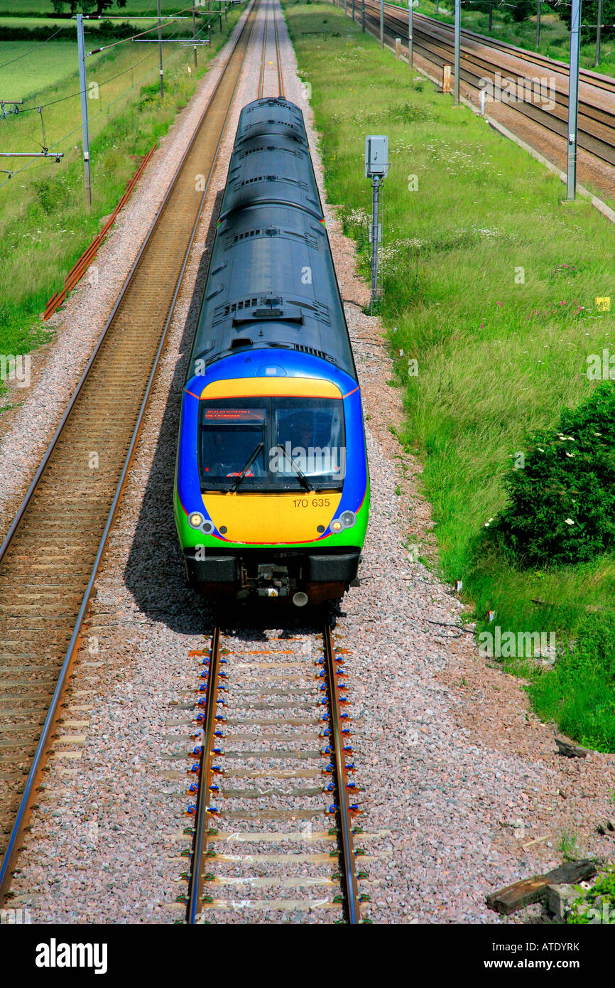 170635 Treni centrale Turbostar capi unità sud in Berkshire vicino a Peterborough Cambridgeshire Inghilterra Gran Bretagna UK Europa Foto Stock