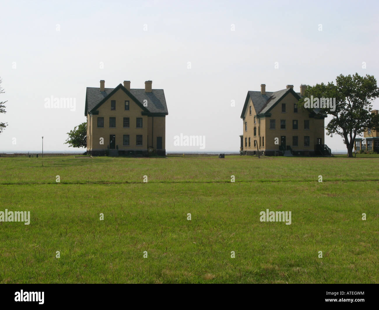 Stati Uniti Ufficiali militari' alloggiamento del Fort Hancock Historic District, Sandy Hook, N. J. Foto Stock