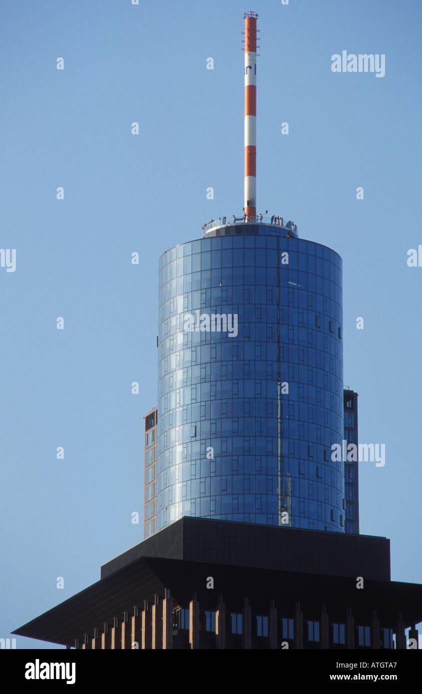 Vista della Torre Principale a Francoforte Hesse in Germania Foto Stock